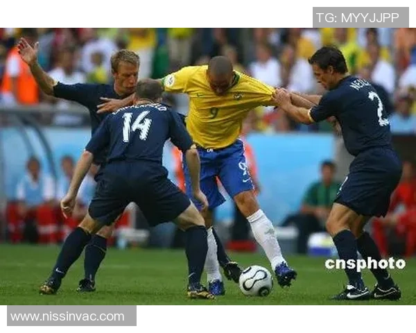 全球足球巨星盘点 当今足坛最具影响力的球员有哪些